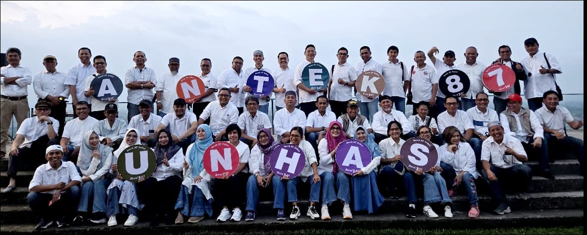 Reuni Alumni Fakultas Teknik Unhas Angkatan 1987 di Yogyakarta, Diwarnai Penanaman 100 Pohon di Area Depan Kalikuning Park