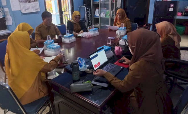 Dinas PPKB Gelar Pengolahan Data  SIGA di Balai Penyuluh Kecamatan Makassar