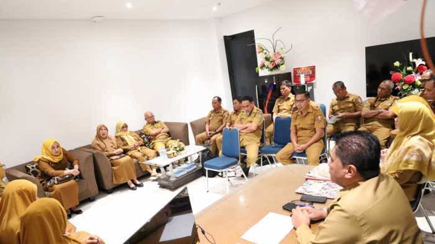 Kadis PPKB Makassar Tekankan Loyalitas dan Disiplin Kerja
