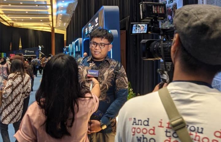 Mahasiawa Akuntansi UNUSIA Menggugat  TRANS 7