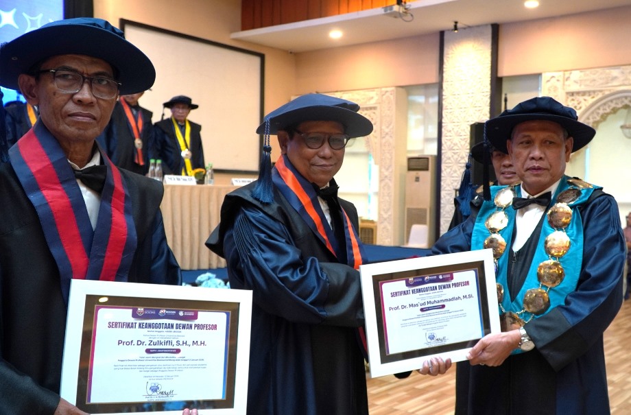 Mantan Wartawan Pedoman Rakyat, Mas’ud Muhammadiyah Raih Professor di Unibos (1)