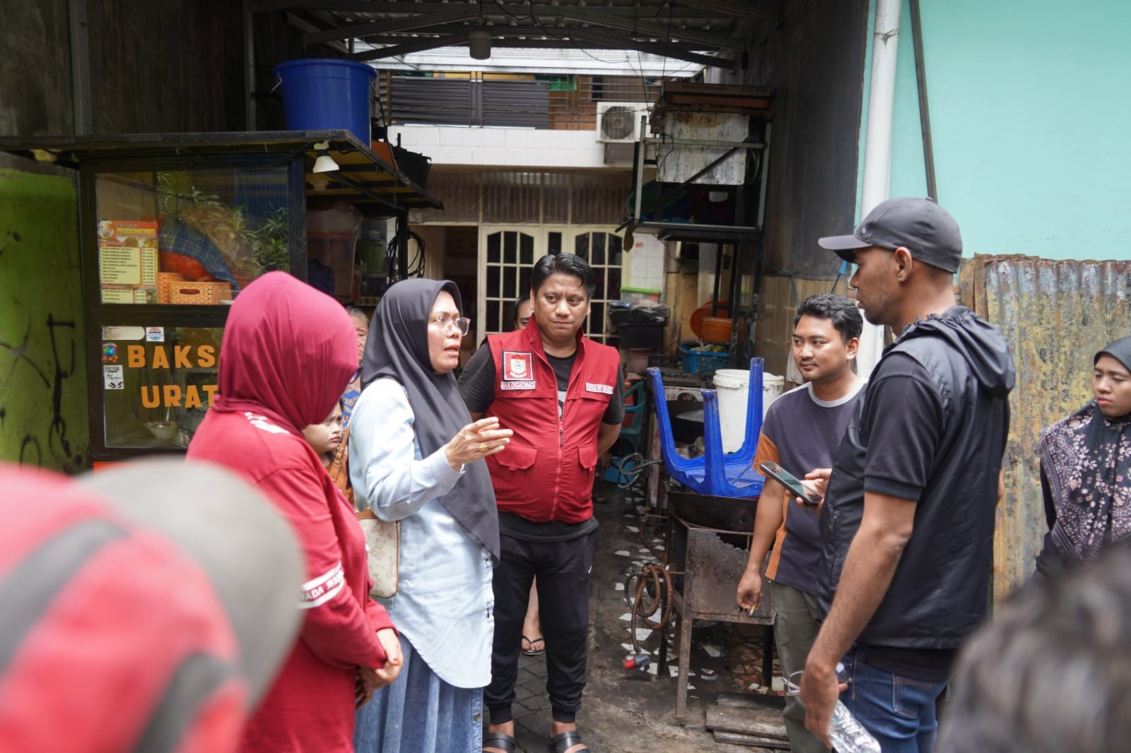 Camat Ujung Pandang Tinjau Lokasi Kebakaran di Bilogading