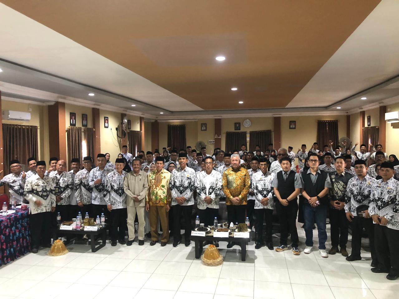 Buka Konkerkab I Pinrang, Bupati Dorong PGRI Dorong Hak-hak Guru
