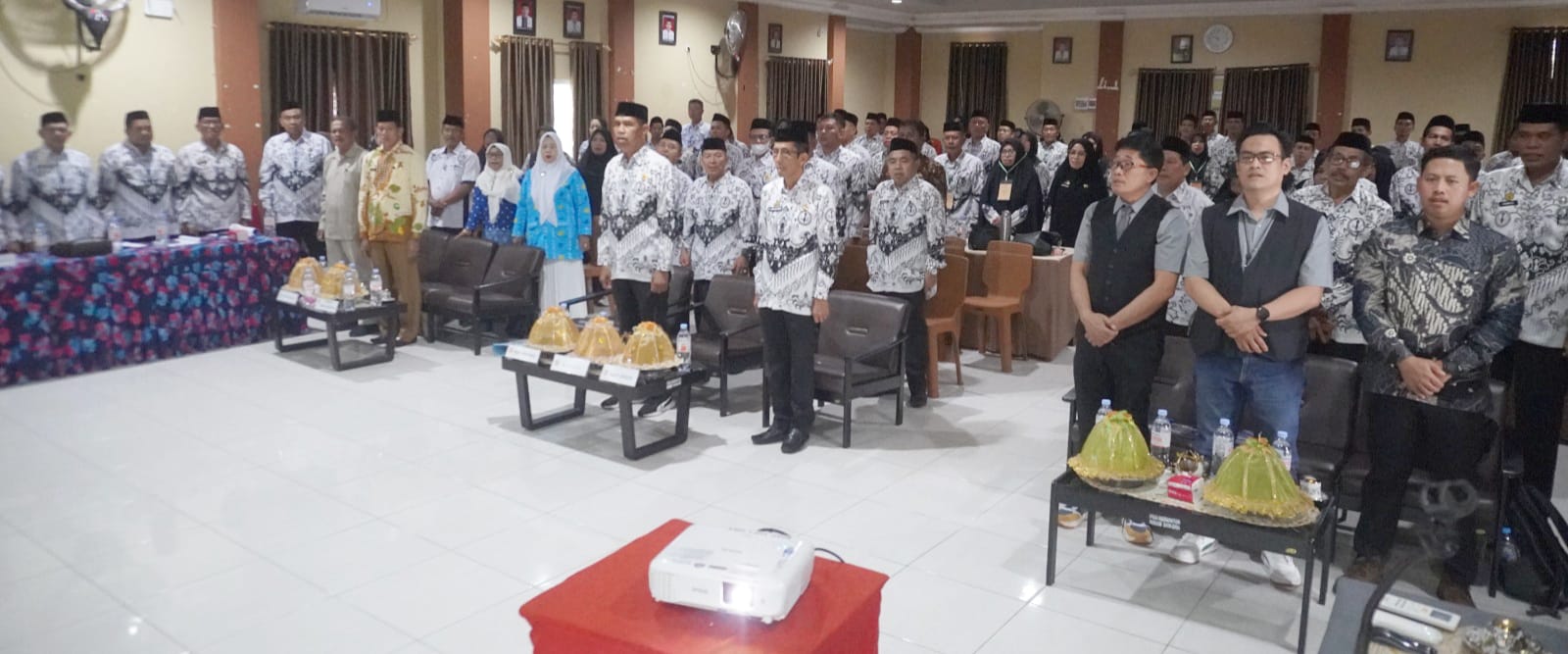 Guru Fondasi Utama Pembangunan Daerah Dituntut Kuasai Materi Pembelajaran