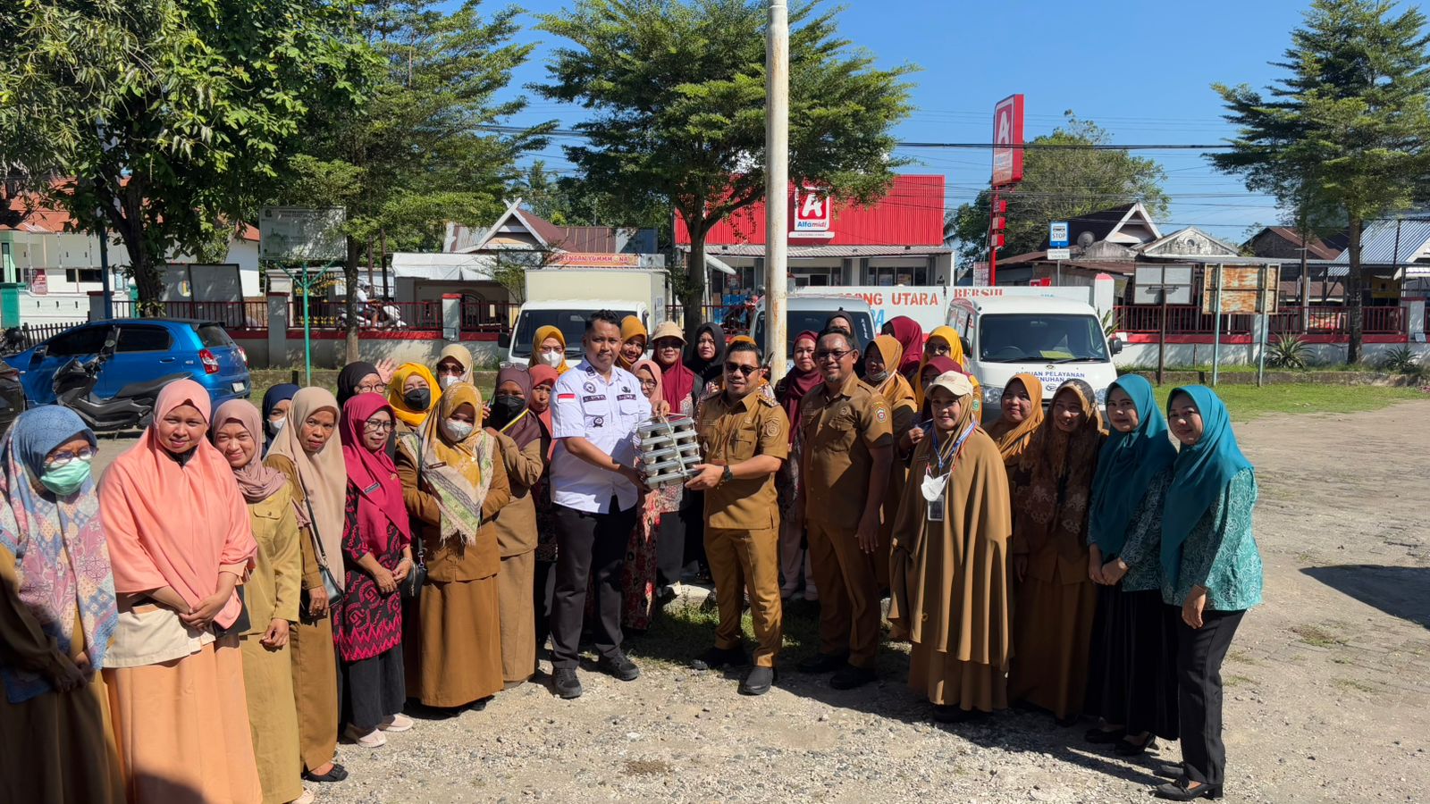 Camat Galut Pimpin Launching, MBG 3B Tahap Pertama