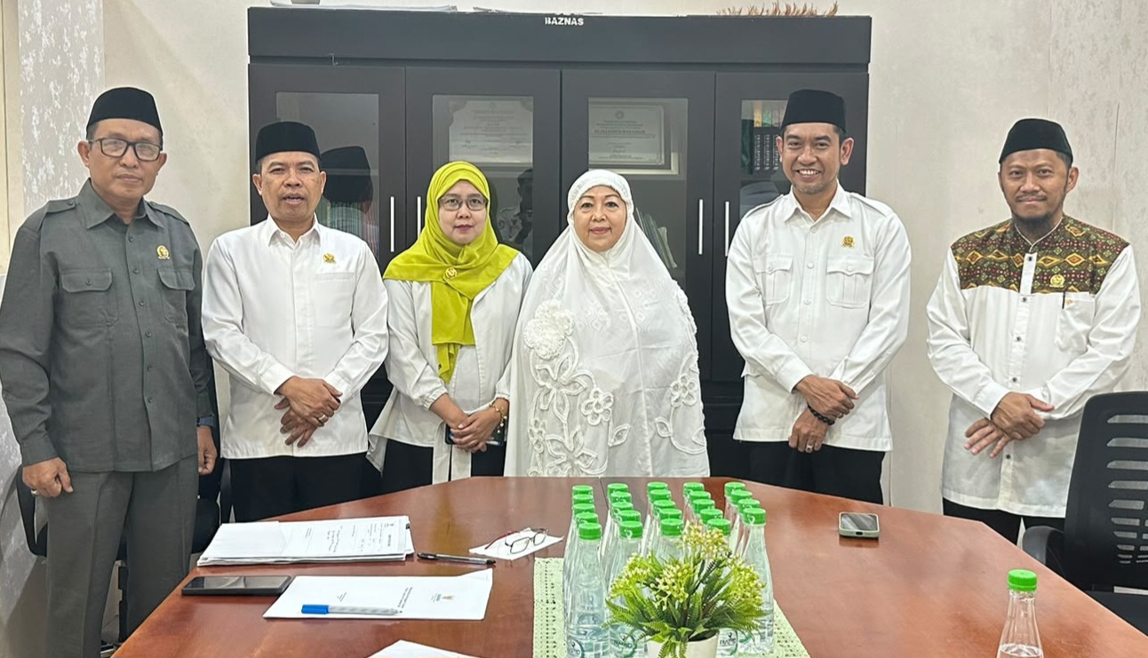 Pimpinan BAZNAS Makassar Apresiasi Muallaf  Mustahik yang kini Muzakki