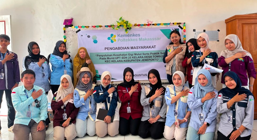 Tim Dosen Pembimbing PKL IPE/IPC Poltekkes Makassar Melaksanakan Pengabdian Masyarakat di Desa Tombolo Jeneponto