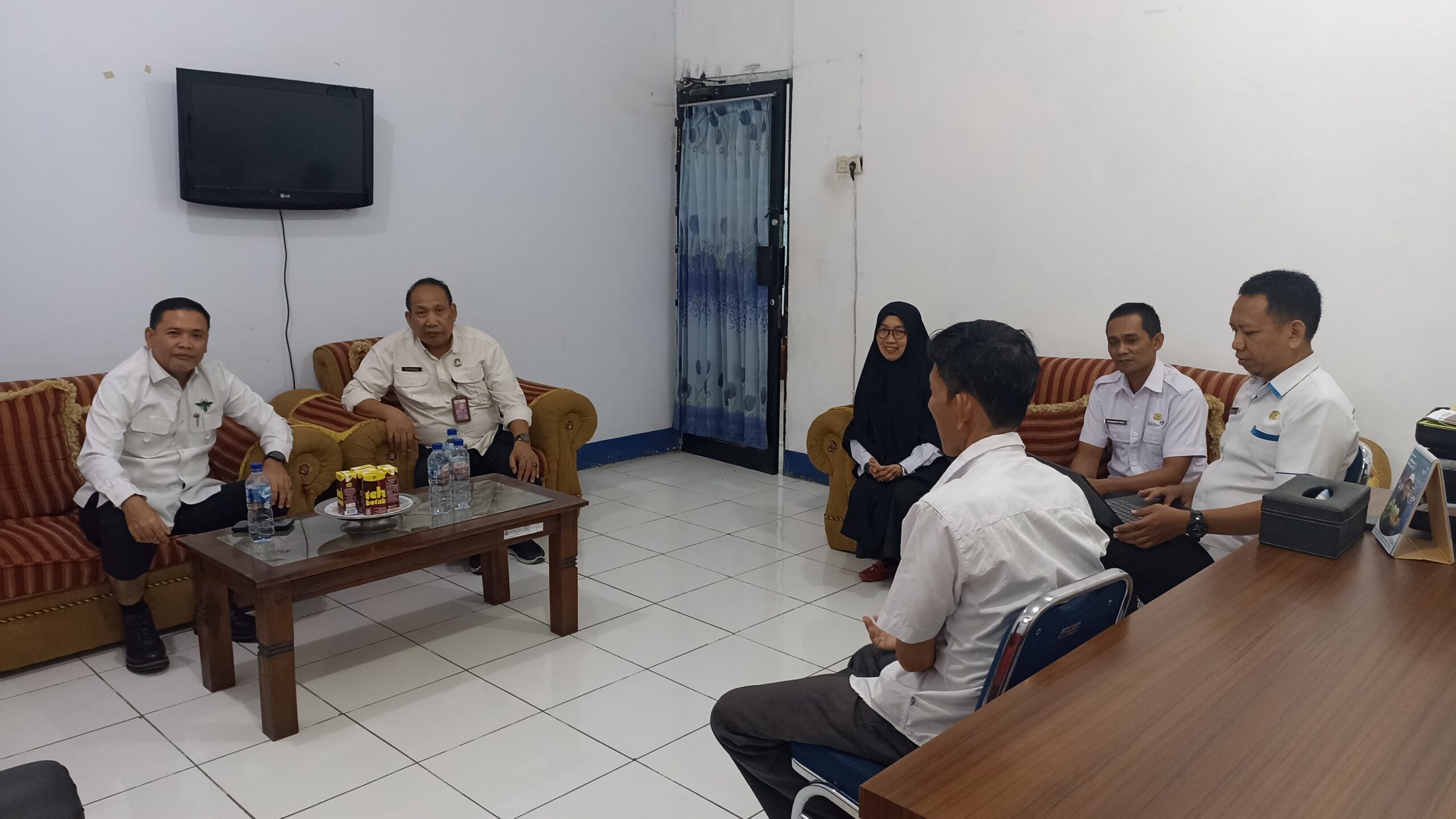 Wabup Takalar Hengky Yasin Tinjau Penguatan Gerakan Orang Tua Asuh Cegah Stunting di Dinas P2KBP3A