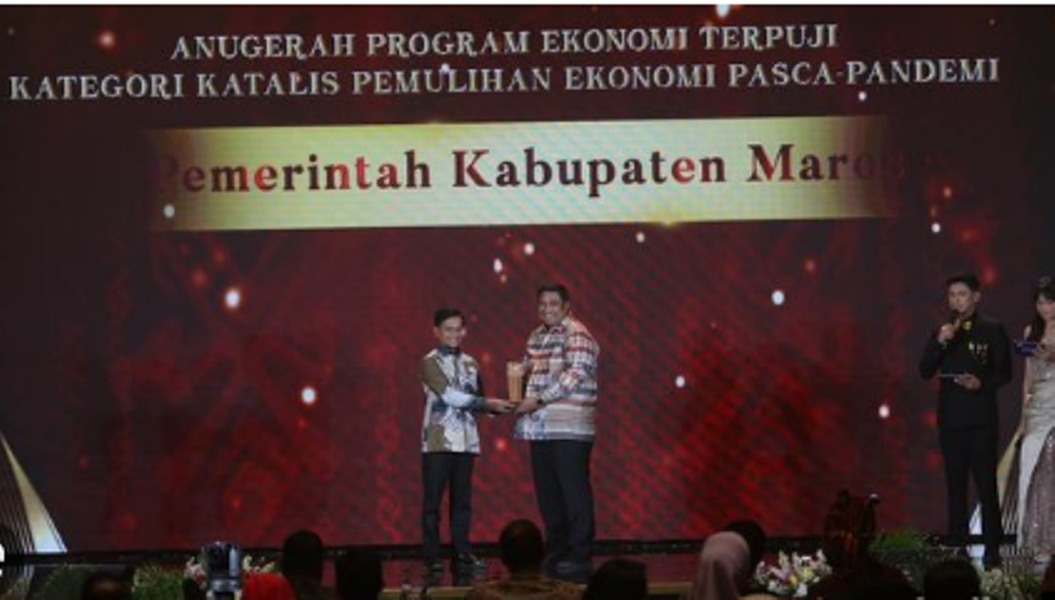 Apresiasi Pelaku Ekonomi dan UMKM, Bupati Maros Raih detiktimur Awards