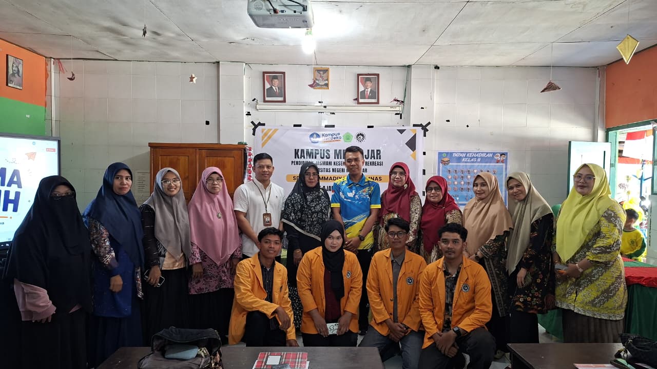 Tim Kampus Mengajar UNM Sukseskan Program Kerja Penanaman Tanaman Obat Sekolah, Hijaukan Lingkungan dan Kenalkan Herbal Sejak Dini