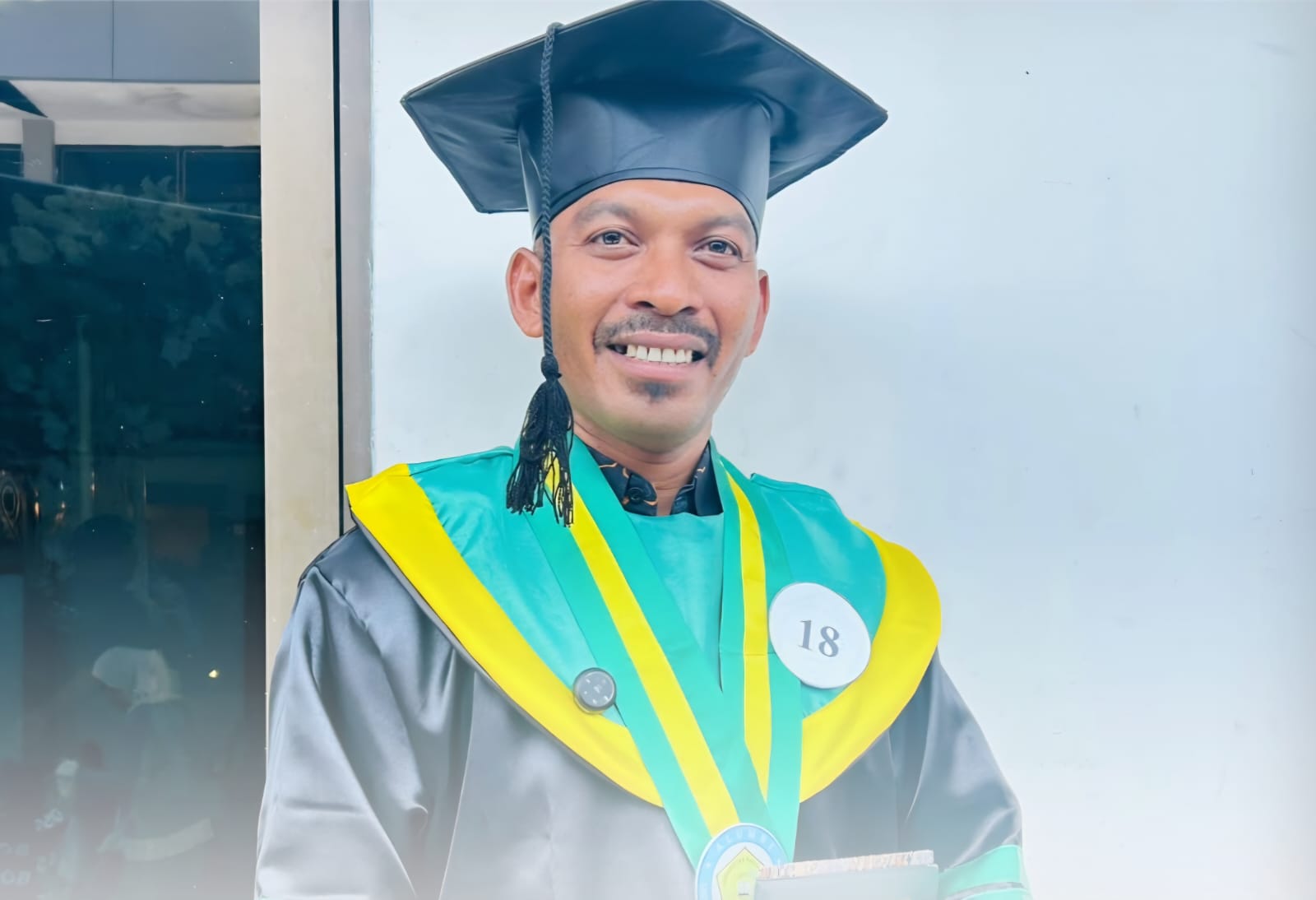 Politisi Asal NTT, Raih Magister Ilmu Pemerintahan di  Universitas Pancasakti