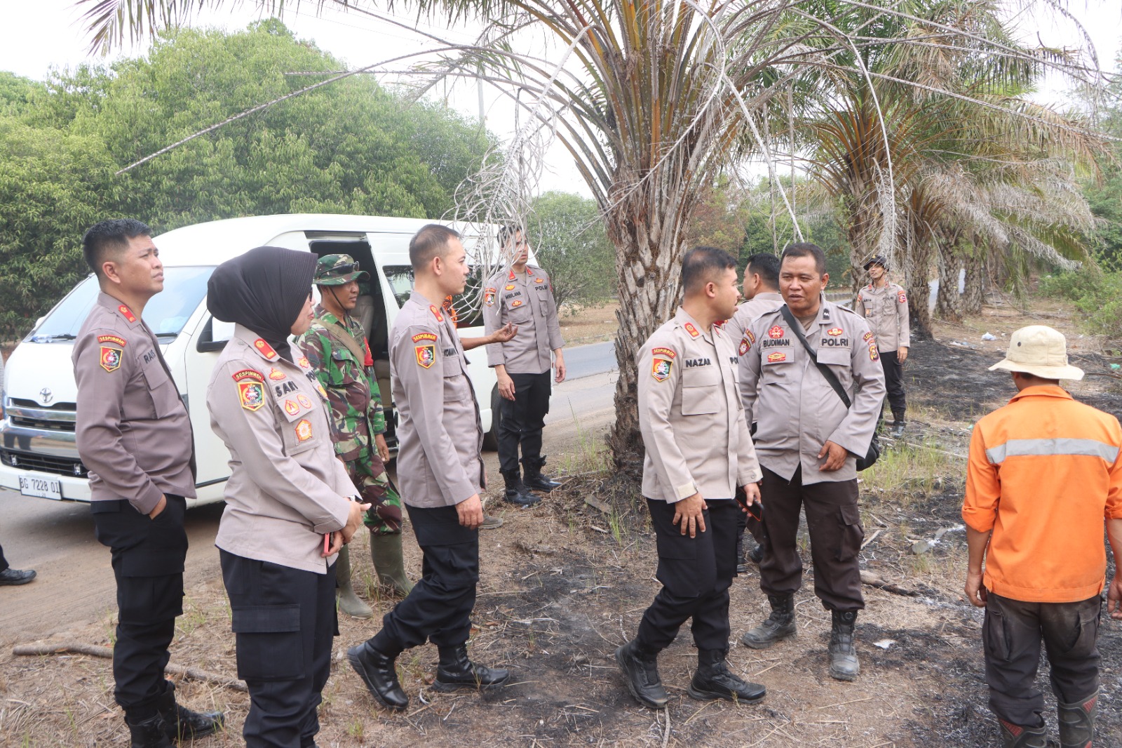 Kapokjar Serdik Sespimmen Polri Salurkan Bantuan ke Petugas Karhutla di Pangkalan Balai
