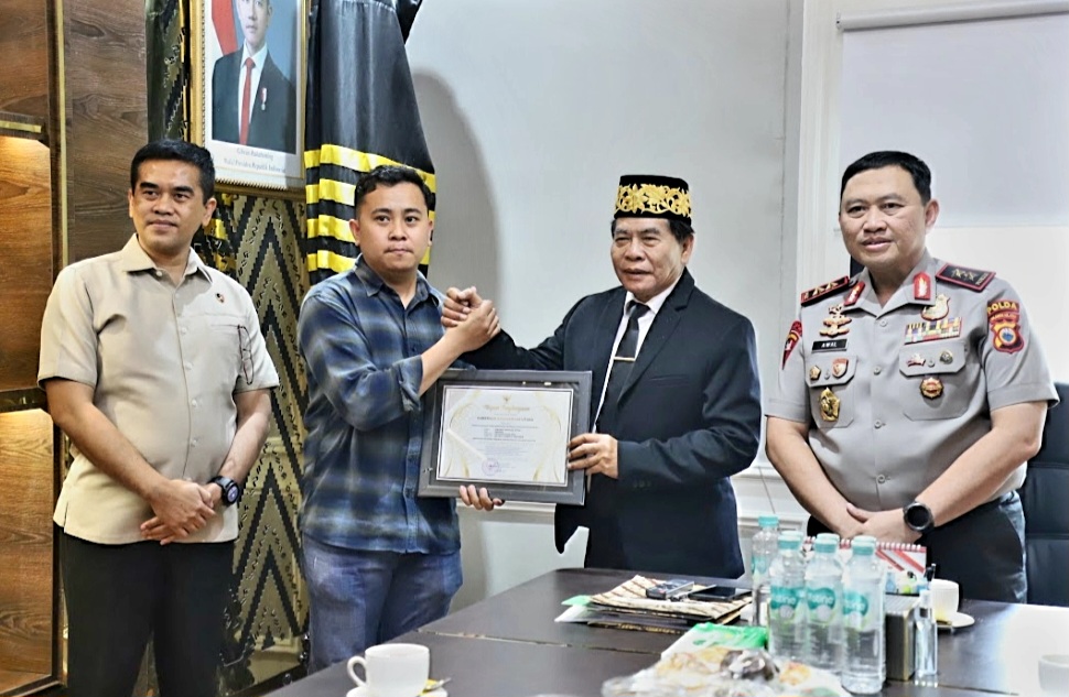 Gubernur Zainal Paliwang Apresiasi Gerak Cepat Ditreskrimsus Polda Sulsel Ringkus Pelaku Deepfake dan Catfishing